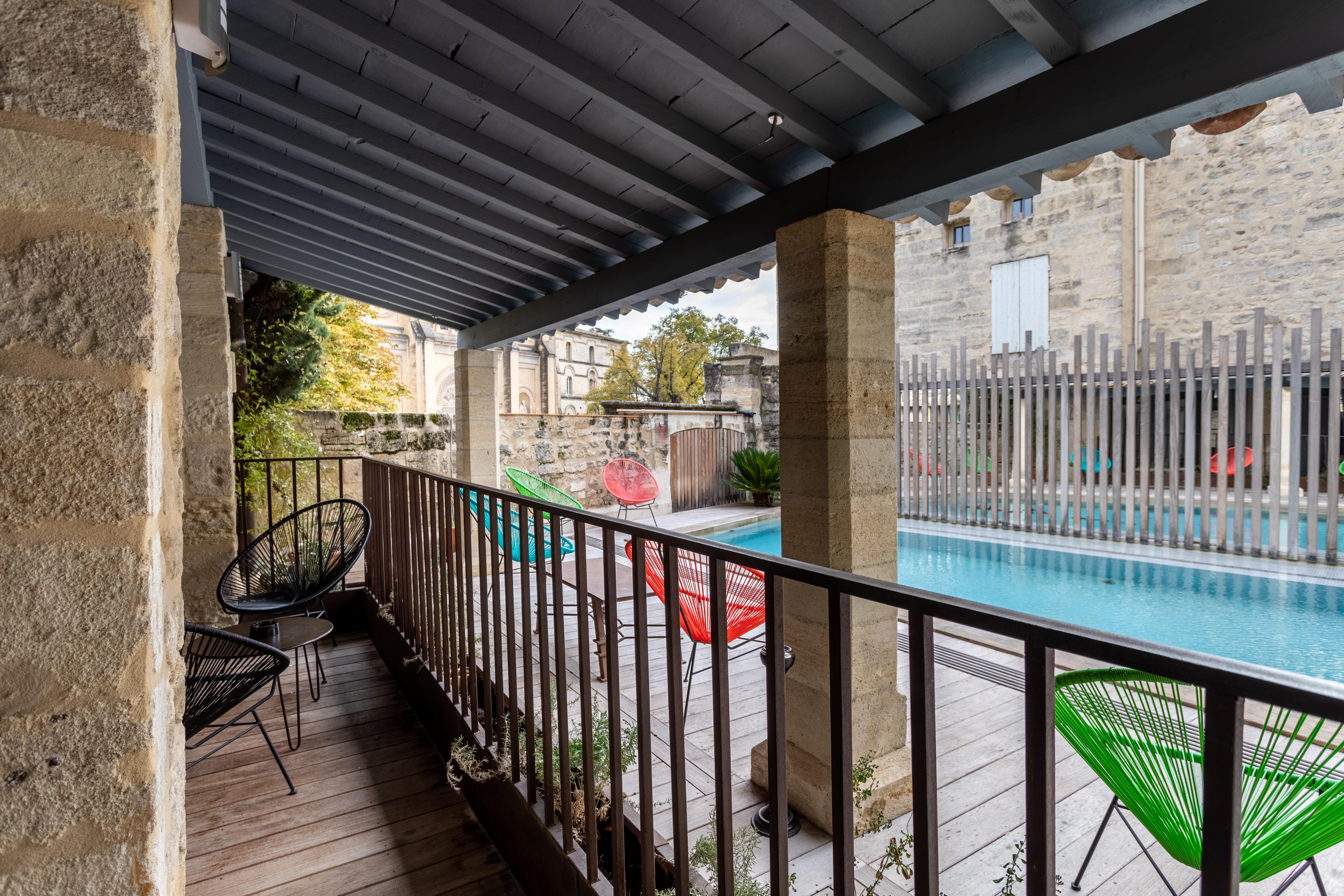 Boutique Hotel Entraigues Юзес Екстер'єр фото