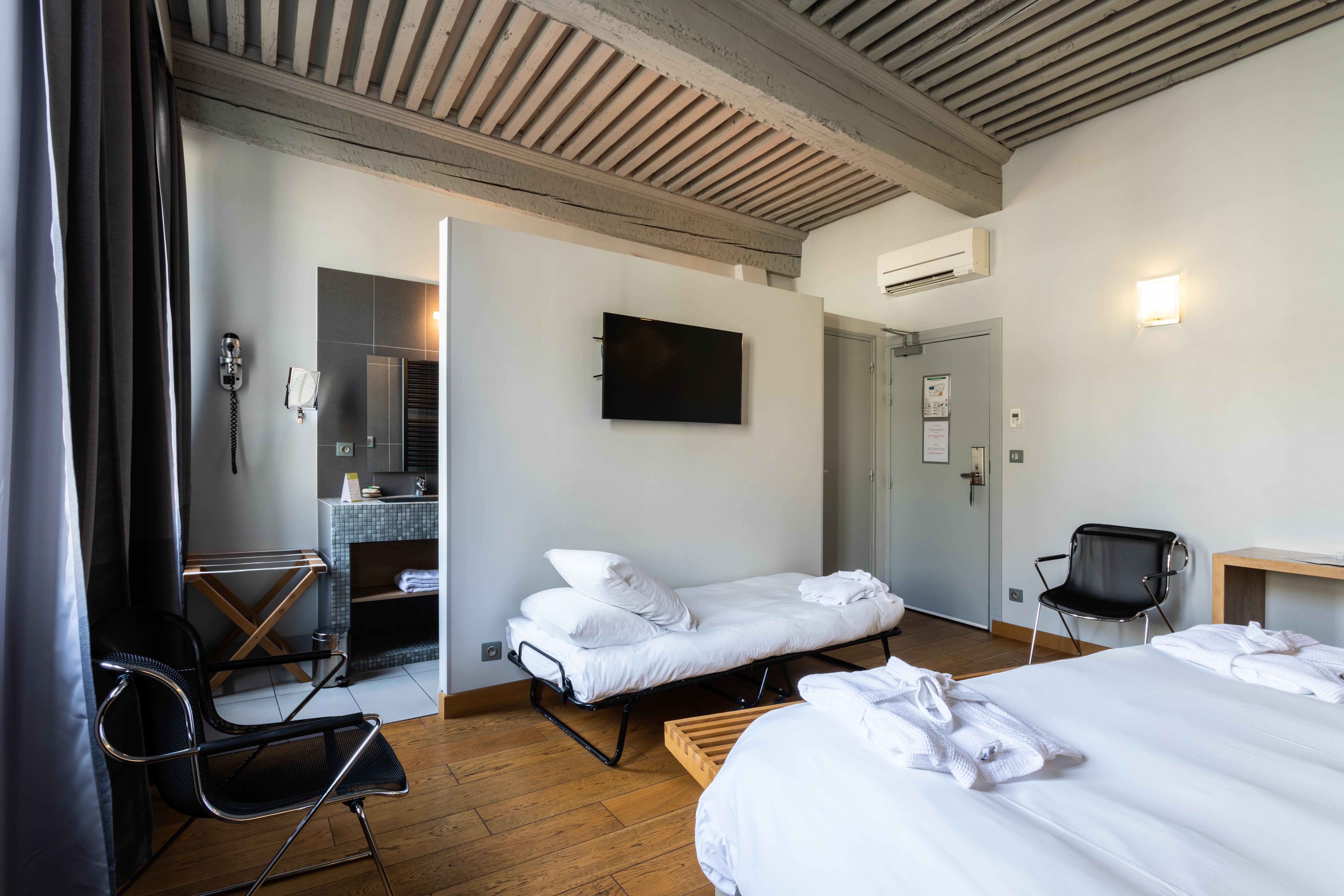Boutique Hotel Entraigues Юзес Екстер'єр фото