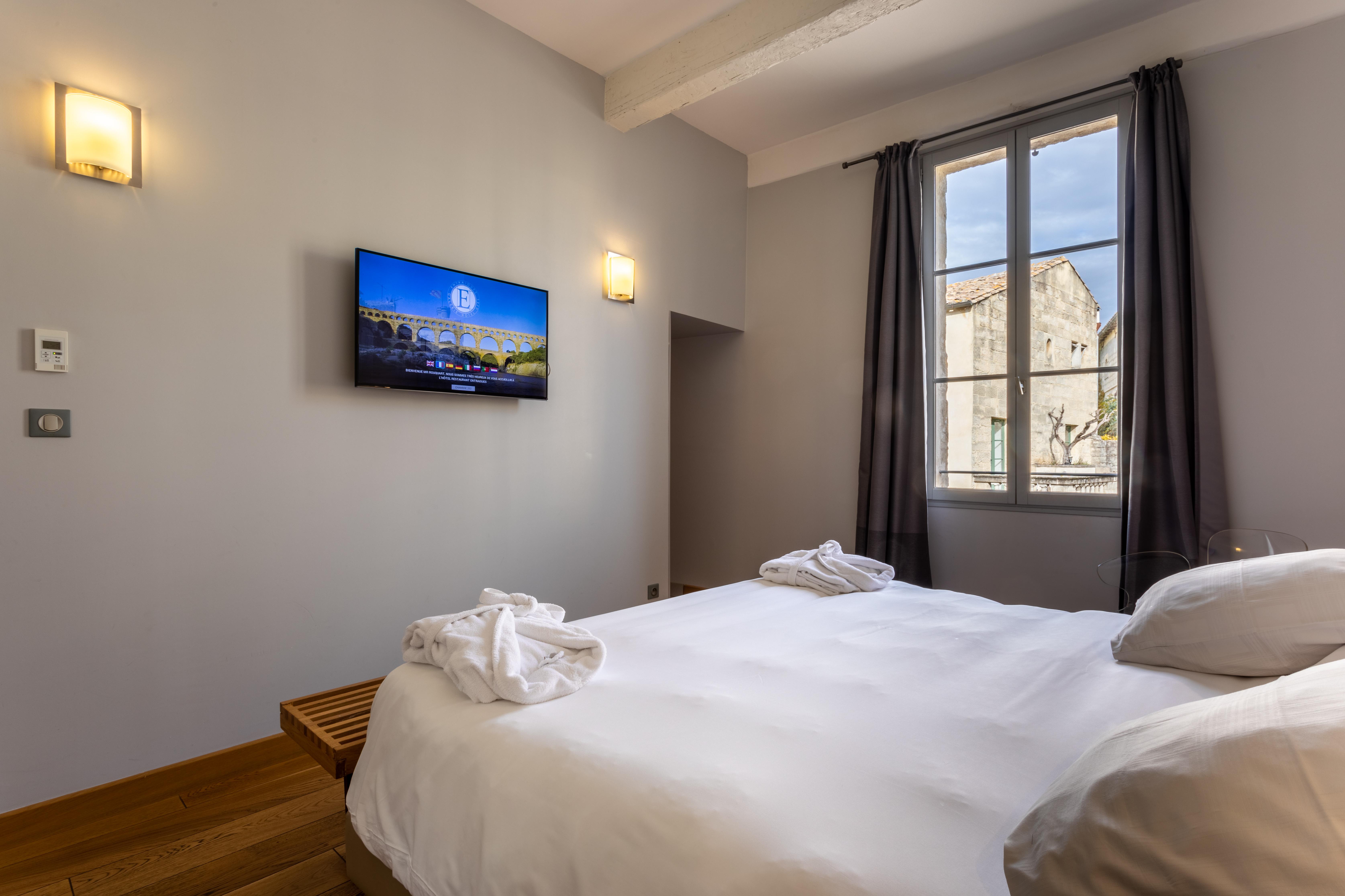 Boutique Hotel Entraigues Юзес Екстер'єр фото