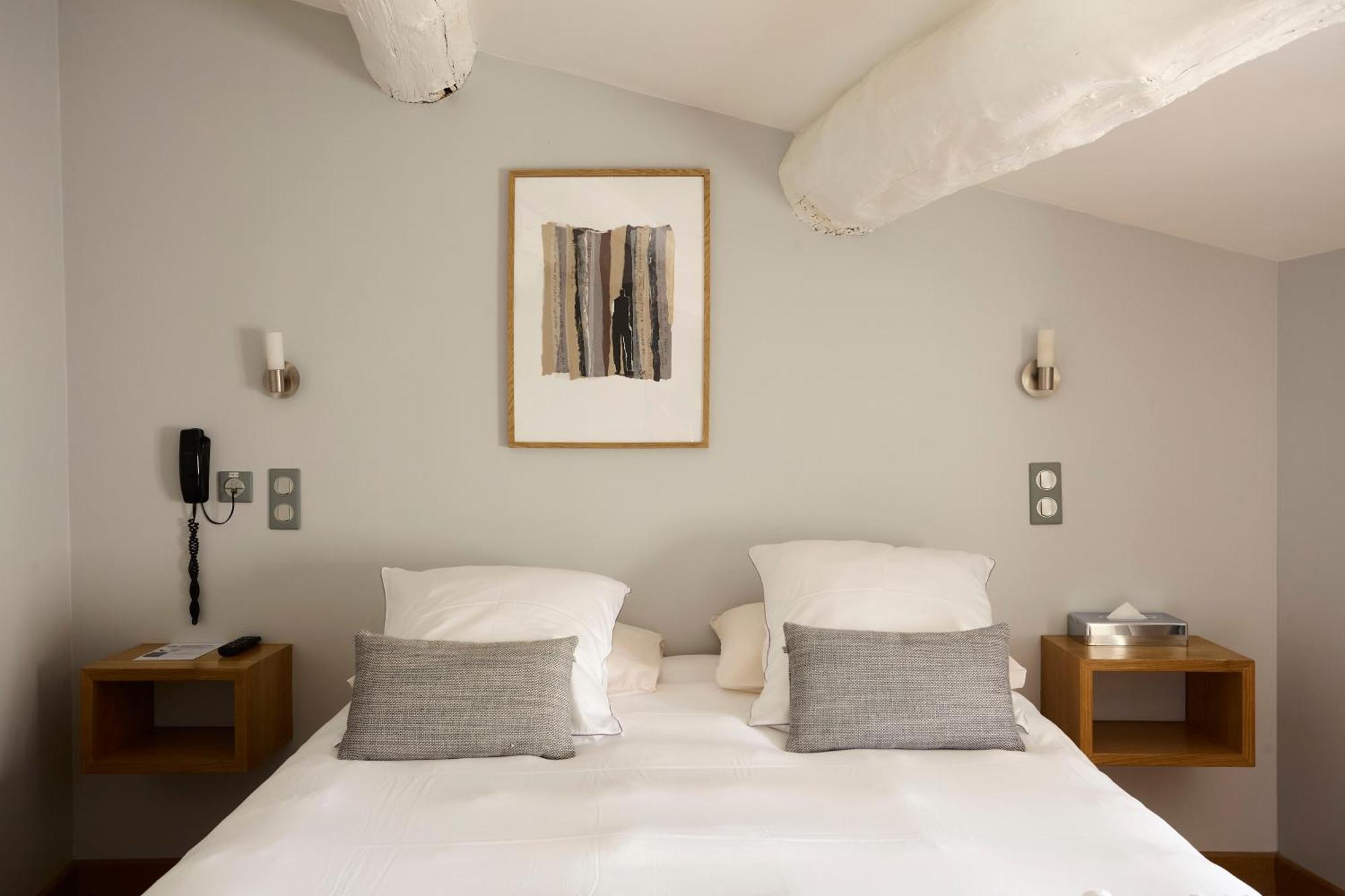 Boutique Hotel Entraigues Юзес Екстер'єр фото